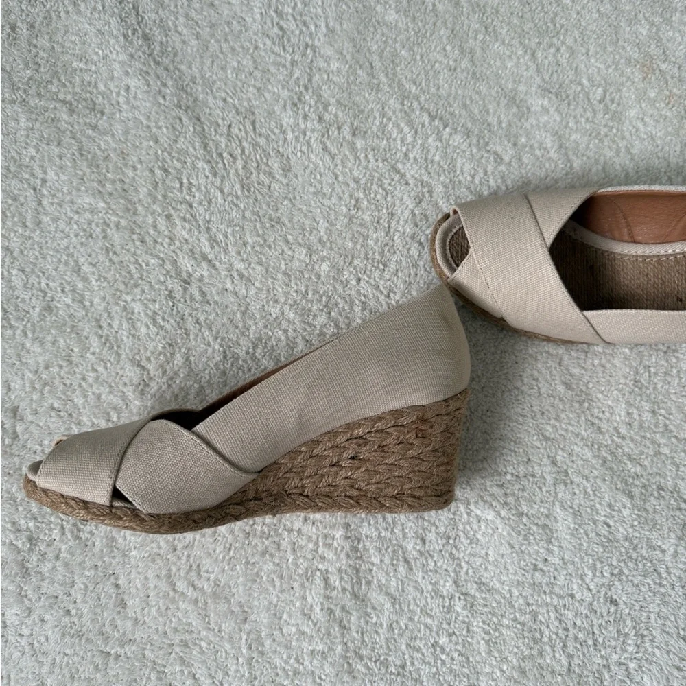 Adrienne Vittadini beige size 7 espadrille shoes - Picture 3 of 9